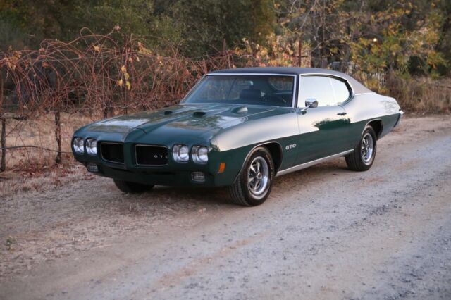 Pontiac GTO 1970 image number 0