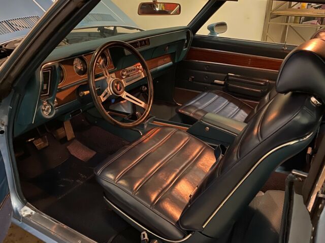 Oldsmobile Cutlass 1971 image number 10