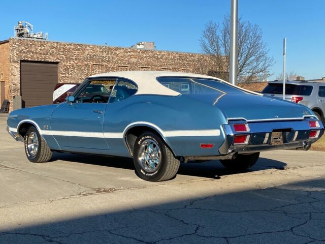 Oldsmobile Cutlass 1971 image number 2