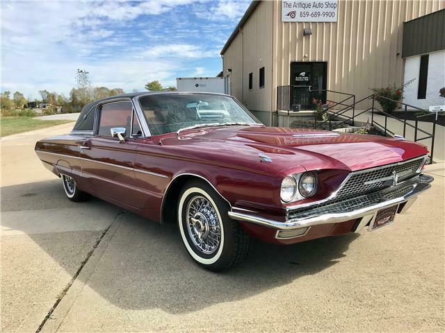 Ford Thunderbird 1966 image number 2