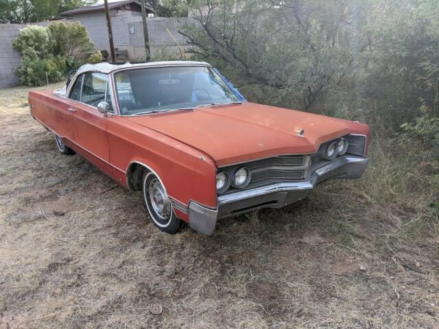 Chrysler 300 Series 1967 image number 0