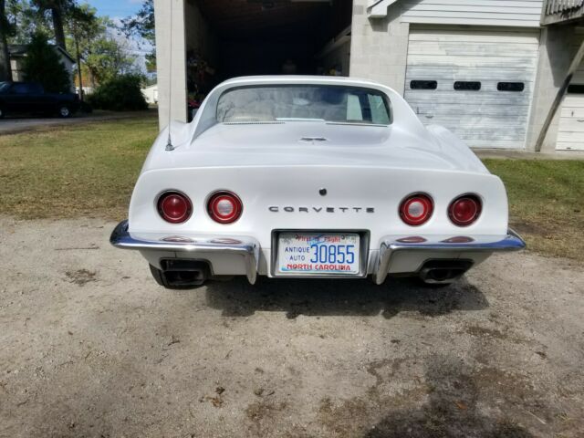 Chevrolet Corvette 1973 image number 0