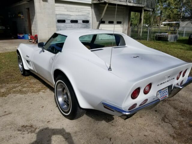 Chevrolet Corvette 1973 image number 14