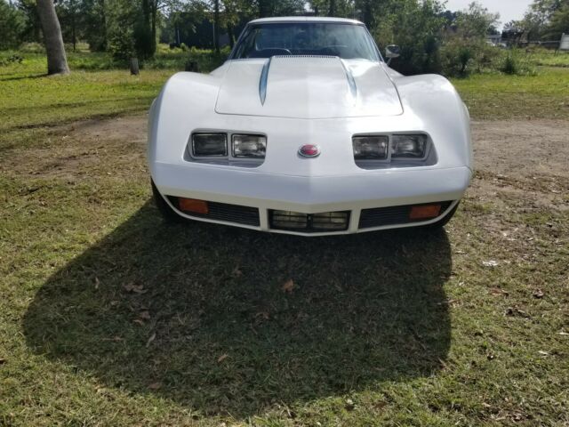 Chevrolet Corvette 1973 image number 26