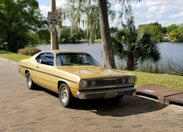 Plymouth Duster 1972 image number 24