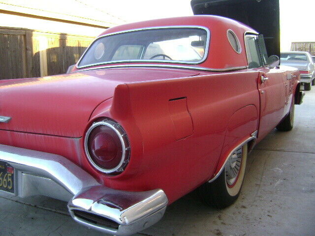 Ford Thunderbird 1957 image number 4