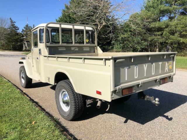 Toyota FJ Cruiser 1977 image number 30