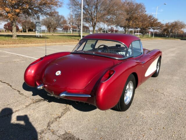 Chevrolet Corvette 1956 image number 30