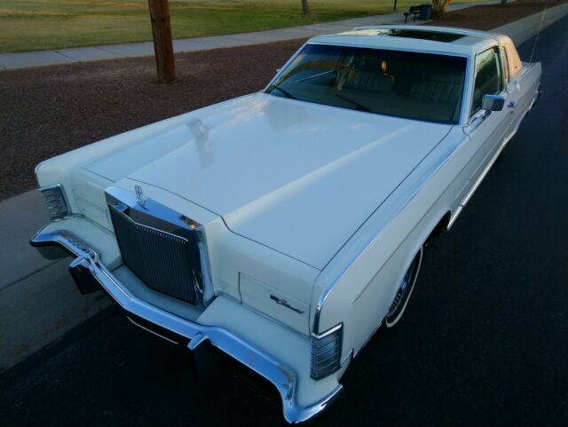 Lincoln Continental 1978 image number 0