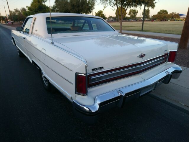 Lincoln Continental 1978 image number 29