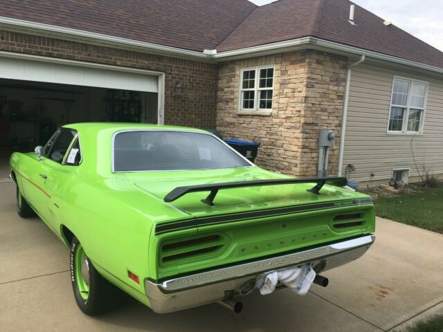 Plymouth Road Runner 1970 image number 15