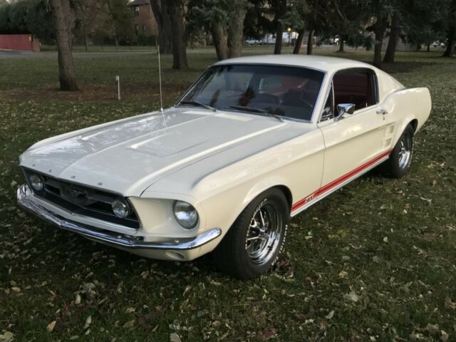 Ford Mustang 1967 image number 23