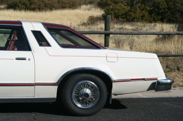 Ford Thunderbird 1978 image number 10