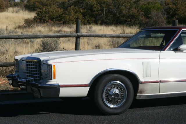 Ford Thunderbird 1978 image number 11