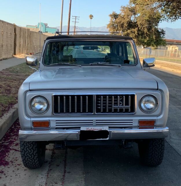 International Harvester Scout 1973 image number 2