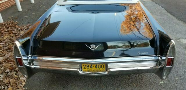 Cadillac DeVille 1968 image number 26