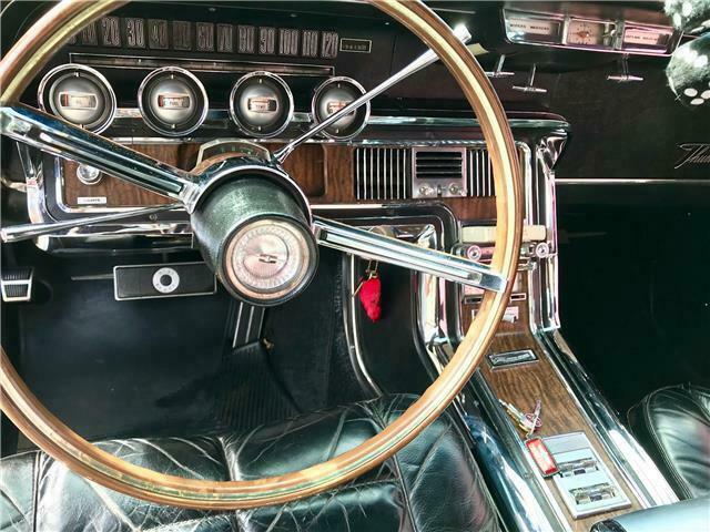 Ford Thunderbird 1966 image number 31