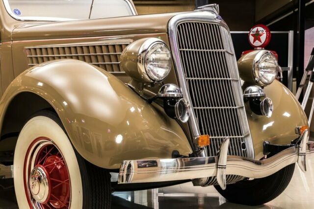 Ford Cabriolet 1935 image number 22