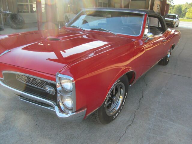 Pontiac Le Mans 1967 image number 0