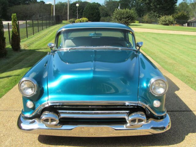 Oldsmobile Ninety-Eight 1954 image number 1