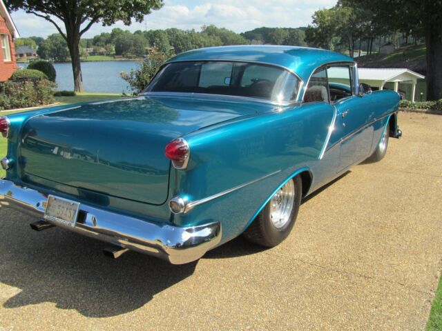 Oldsmobile Ninety-Eight 1954 image number 18