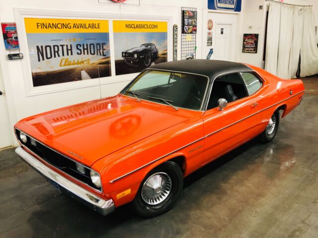 Plymouth Duster 1972 image number 24