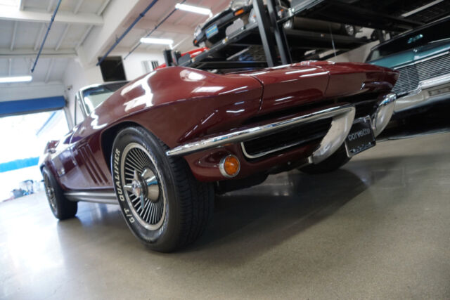 Chevrolet Corvette 1965 image number 32