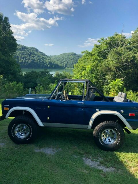 Ford Bronco 1976 image number 34