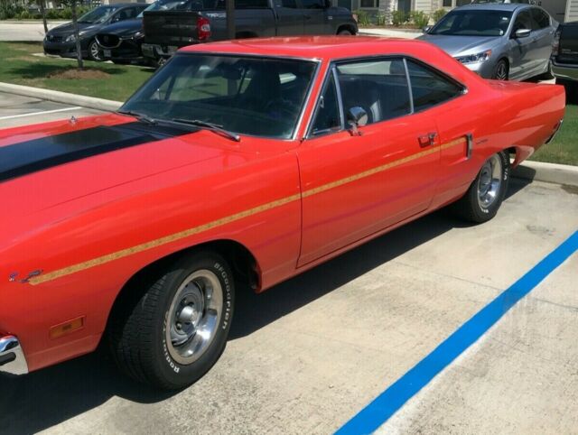 Plymouth Road Runner 1970 image number 15