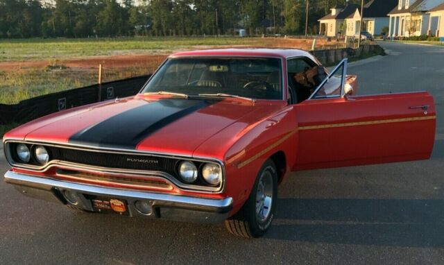 Plymouth Road Runner 1970 image number 17