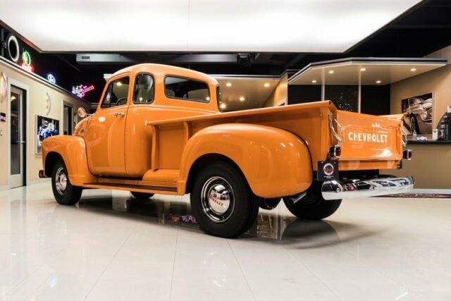 Chevrolet 3600 1953 image number 14