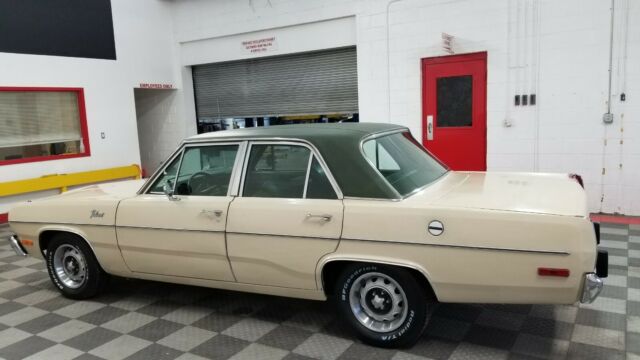 Plymouth Valiant 1973 image number 29