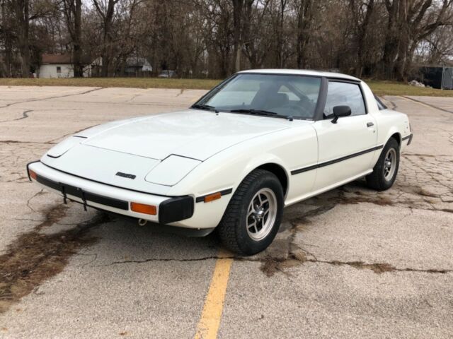 Mazda RX-7 1979 image number 19