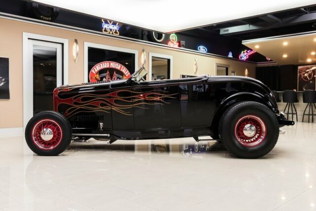 Ford Roadster 1932 image number 18