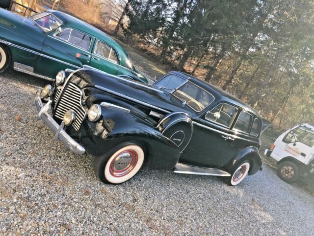 Buick Century Series 61 1940 image number 10