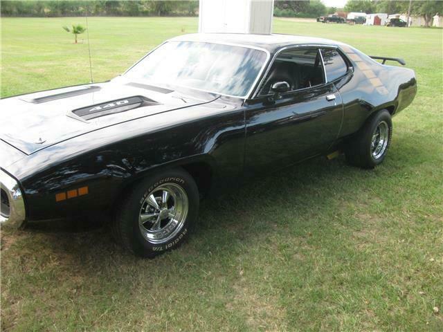 Plymouth Road Runner 1971 image number 0