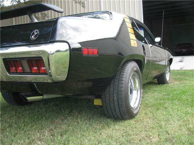 Plymouth Road Runner 1971 image number 16