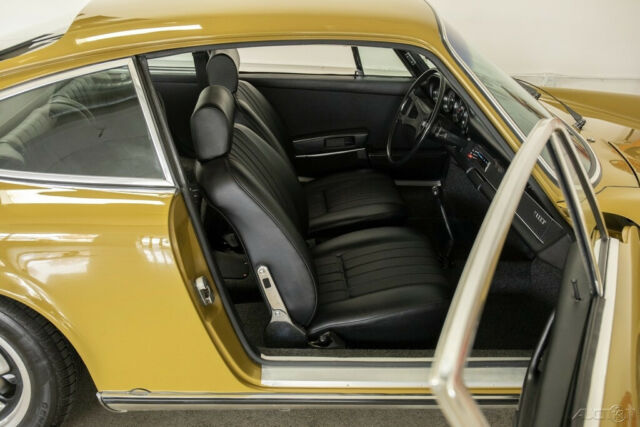 Porsche 911 1971 image number 11