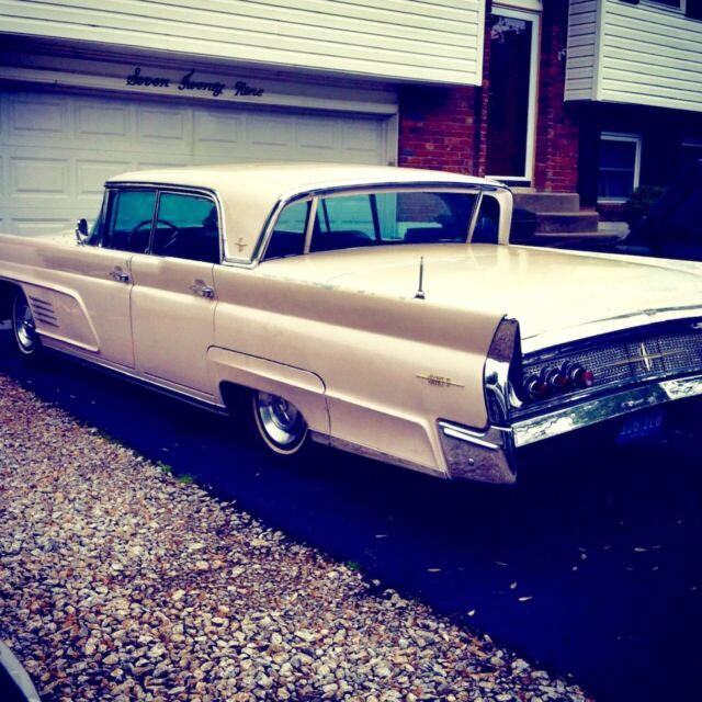 Lincoln Continental 1960