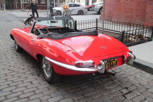 Jaguar XKE E-Type OTS 1967 image number 1