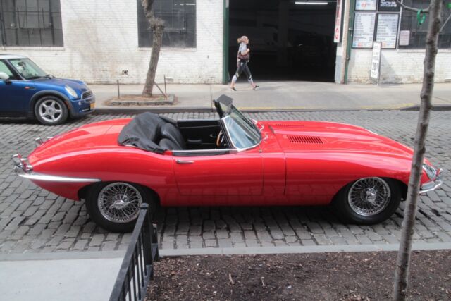 Jaguar XKE E-Type OTS 1967 image number 11