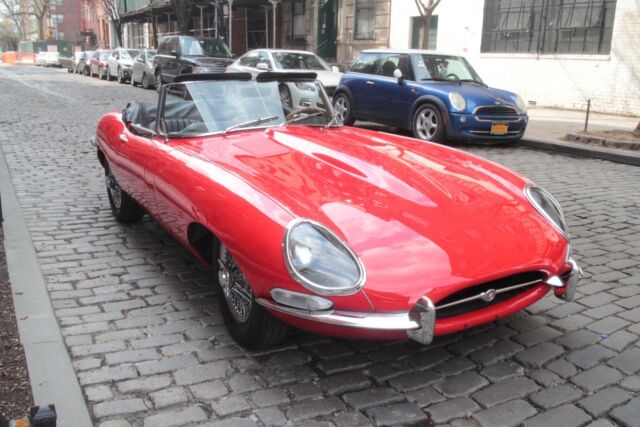 Jaguar XKE E-Type OTS 1967 image number 18