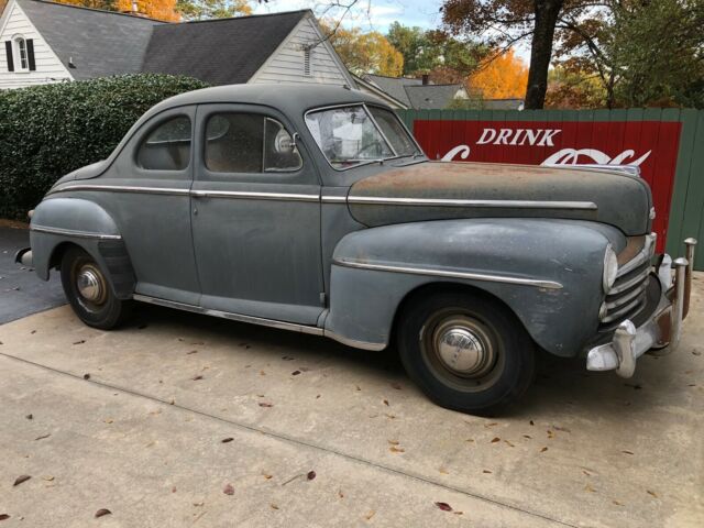 Ford Deluxe 1947 image number 0