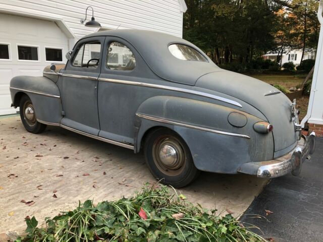 Ford Deluxe 1947 image number 1