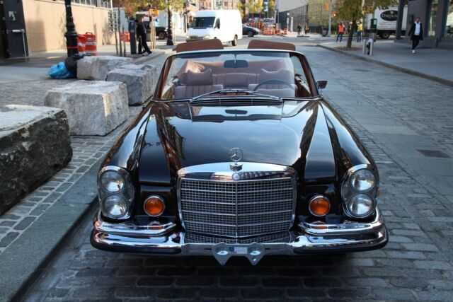 Mercedes-Benz 280SE Cabrio 1970 image number 15