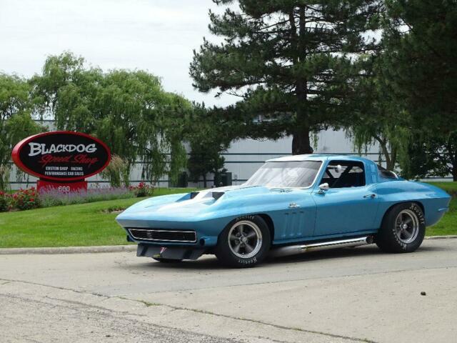 Chevrolet Corvette 1965 image number 27