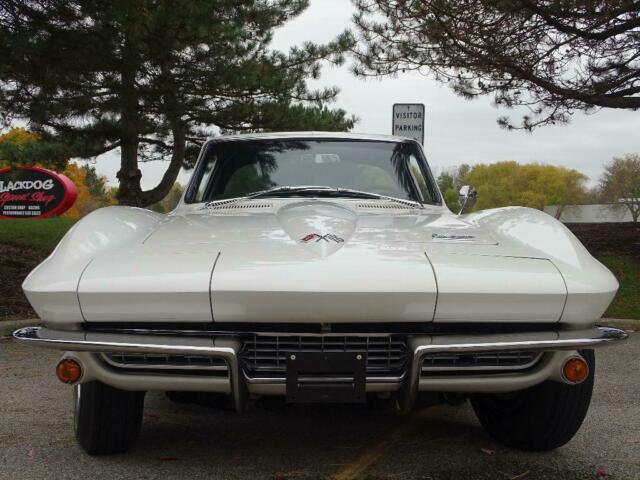 Chevrolet Corvette 1966 image number 34