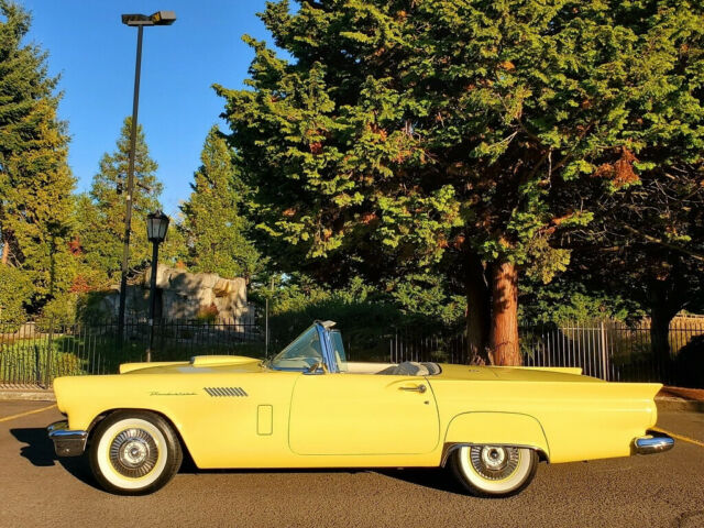 Ford Thunderbird 1957 image number 15