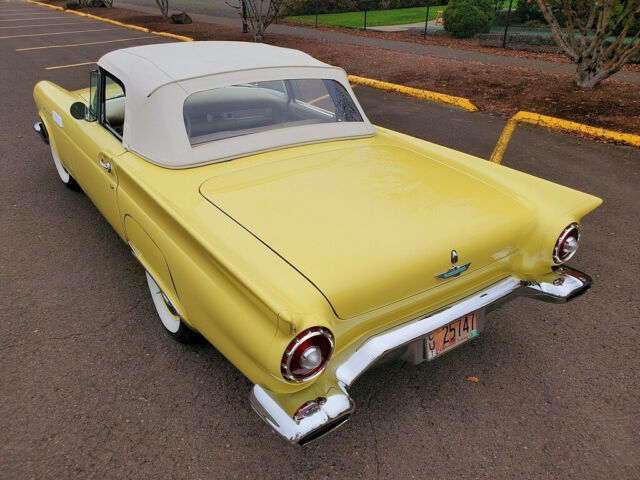 Ford Thunderbird 1957 image number 19