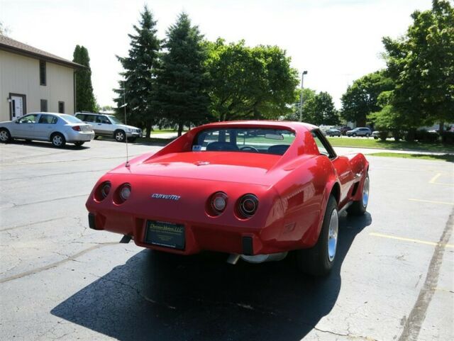 Chevrolet Corvette, 1976 image number 9